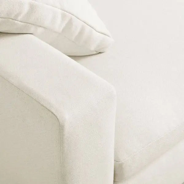 Alice Armchair + 3 Free cushions